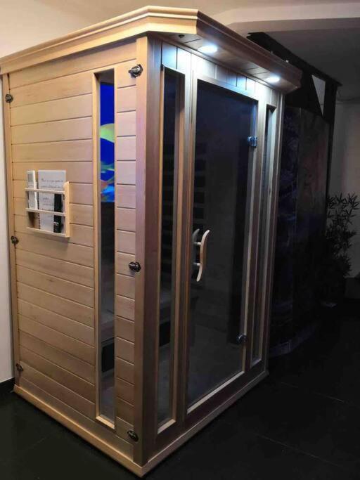 Loveroom La Parenthese D 'Осер Экстерьер фото